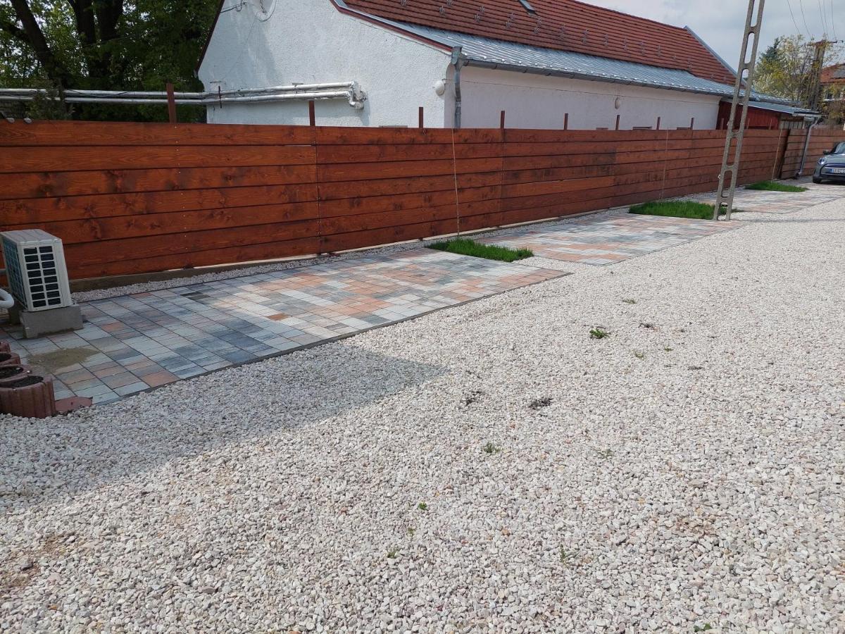 Szent Bernat Vendeghaz Lägenhet Veszprém Exteriör bild